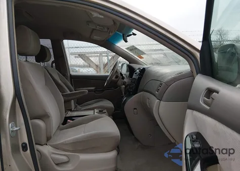 2004 Toyota Sienna Le из США, поврежденный, VIN 5TDZA23C44S041742